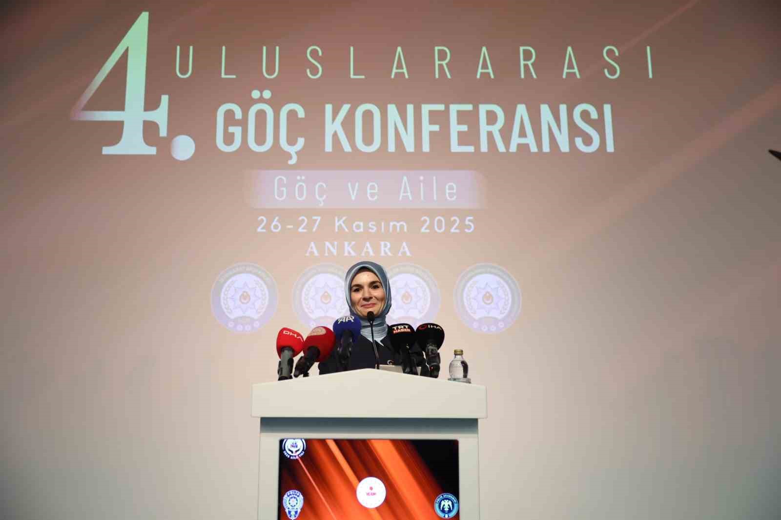 Bakan Göktaş: "Göçü; insanın, ailenin ve toplumun ruhunu etkileyen önemli bir süreç olarak görüyoruz" 6 bakan goktas gocu insanin ailenin ve toplumun ruhunu etkileyen onemli bir surec olarak goruyoruz uhktBzrk