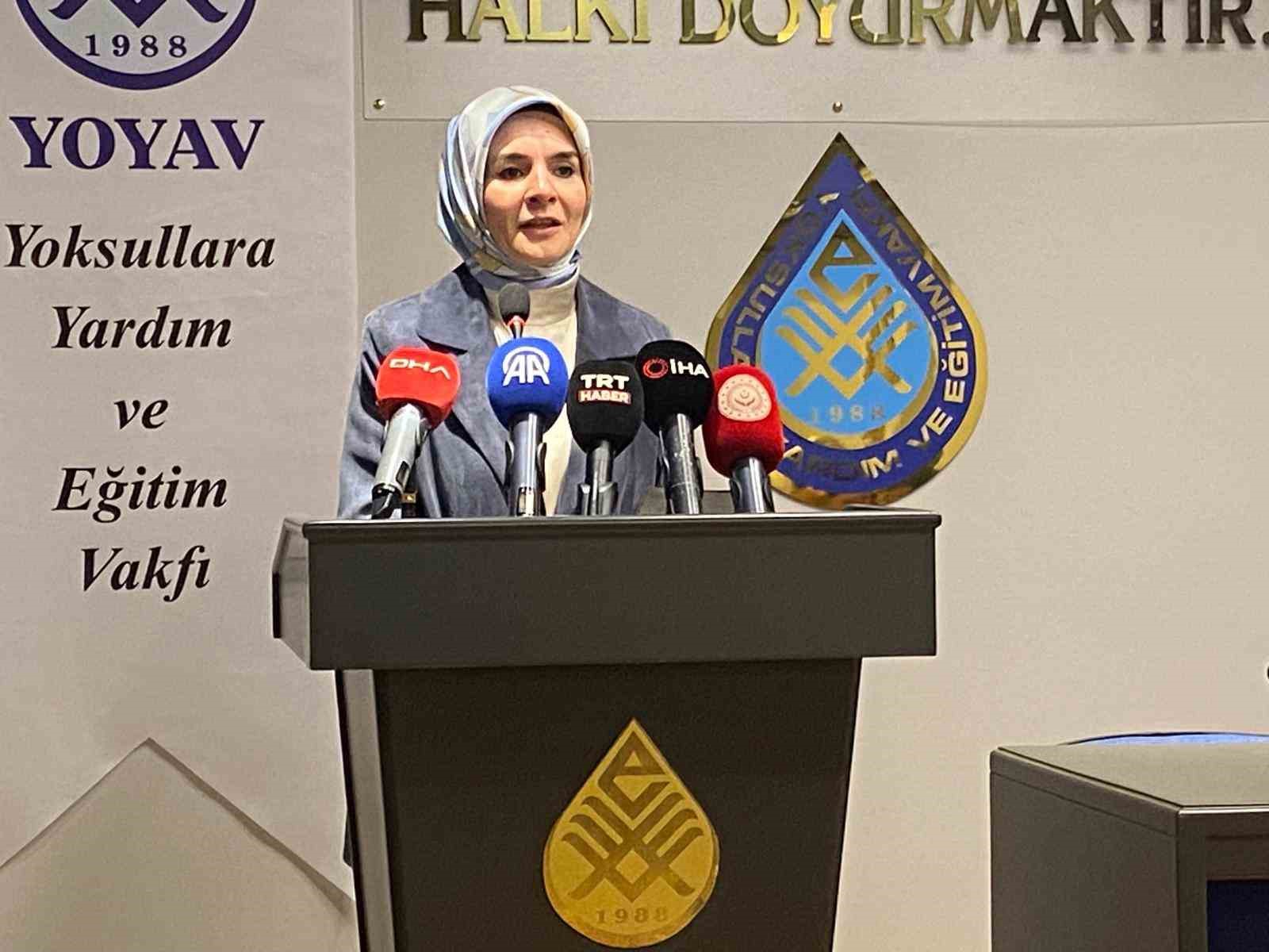 bakan goktas guclu bir gelecek hedefi olan calisan ve degerlerinden kopmayan genclerle mumkundur 1 tsXCOE63