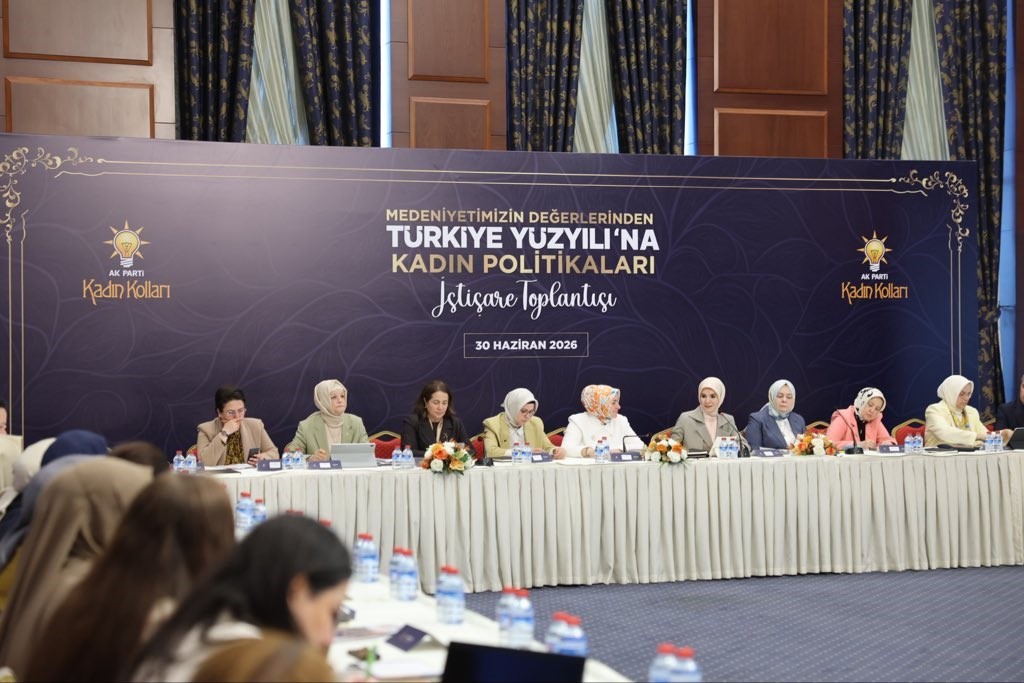bakan goktas hic suphesiz ki kadin medeniyetimizin dunu bugunu ve yarinidir 0 i6eABiVZ