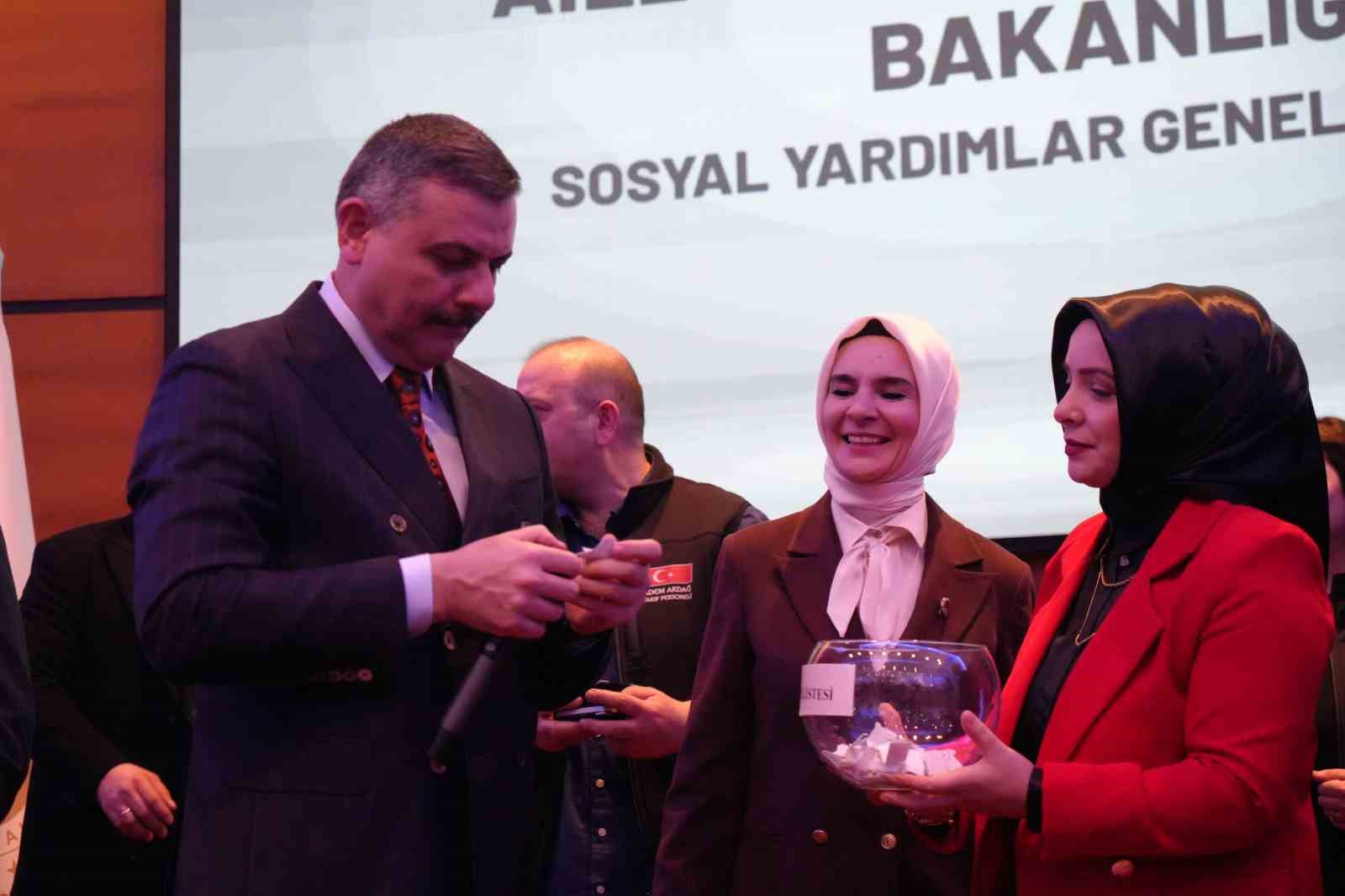 Bakan Göktaş: "Hizmetlerimizi hanelere daha hızlı ve daha etkili ulaştırmak için sahadaki gücümüzü her geçen gün artırıyoruz" 7 bakan goktas hizmetlerimizi hanelere daha hizli ve daha etkili ulastirmak icin sahadaki gucumuzu her aqO7BkPt
