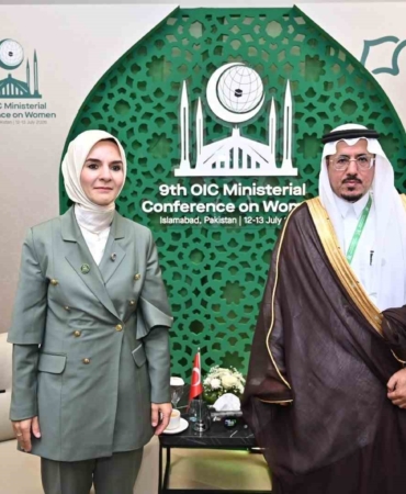 bakan-goktas-islamabadda-iit-9-kadindan-sorumlu-bakanlar-konferansinin-acilis-oturumuna-katildi-xSy12fnY.jpg