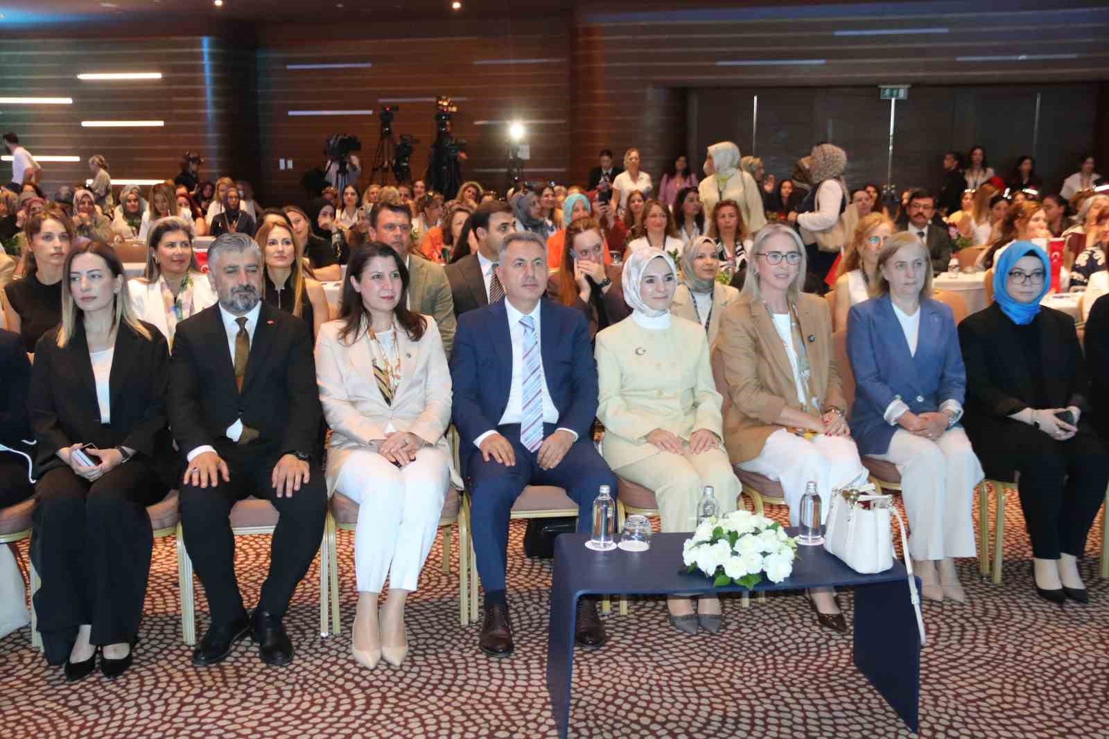 bakan goktas kadin girisimciligine yapilan her yatirim turkiyenin gelecegine yapilan bir yatirimdir 2 Sltd6MFO