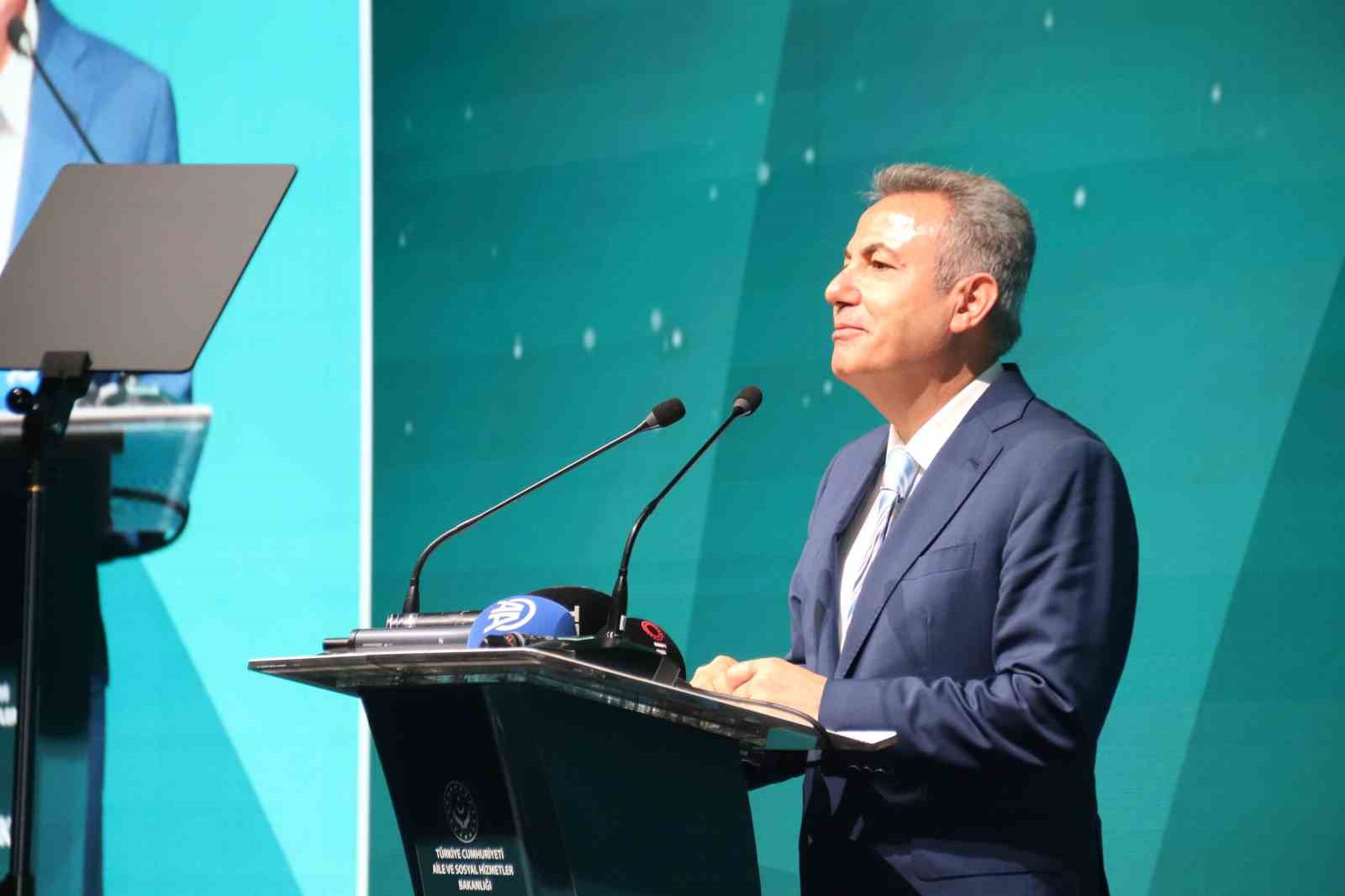 bakan goktas kadin girisimciligine yapilan her yatirim turkiyenin gelecegine yapilan bir yatirimdir 5 T9DGwUsb