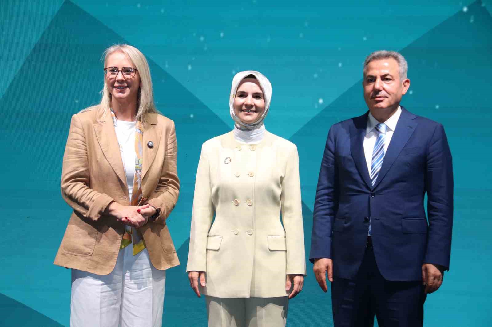 bakan goktas kadin girisimciligine yapilan her yatirim turkiyenin gelecegine yapilan bir yatirimdir 7 vaSMdDj8