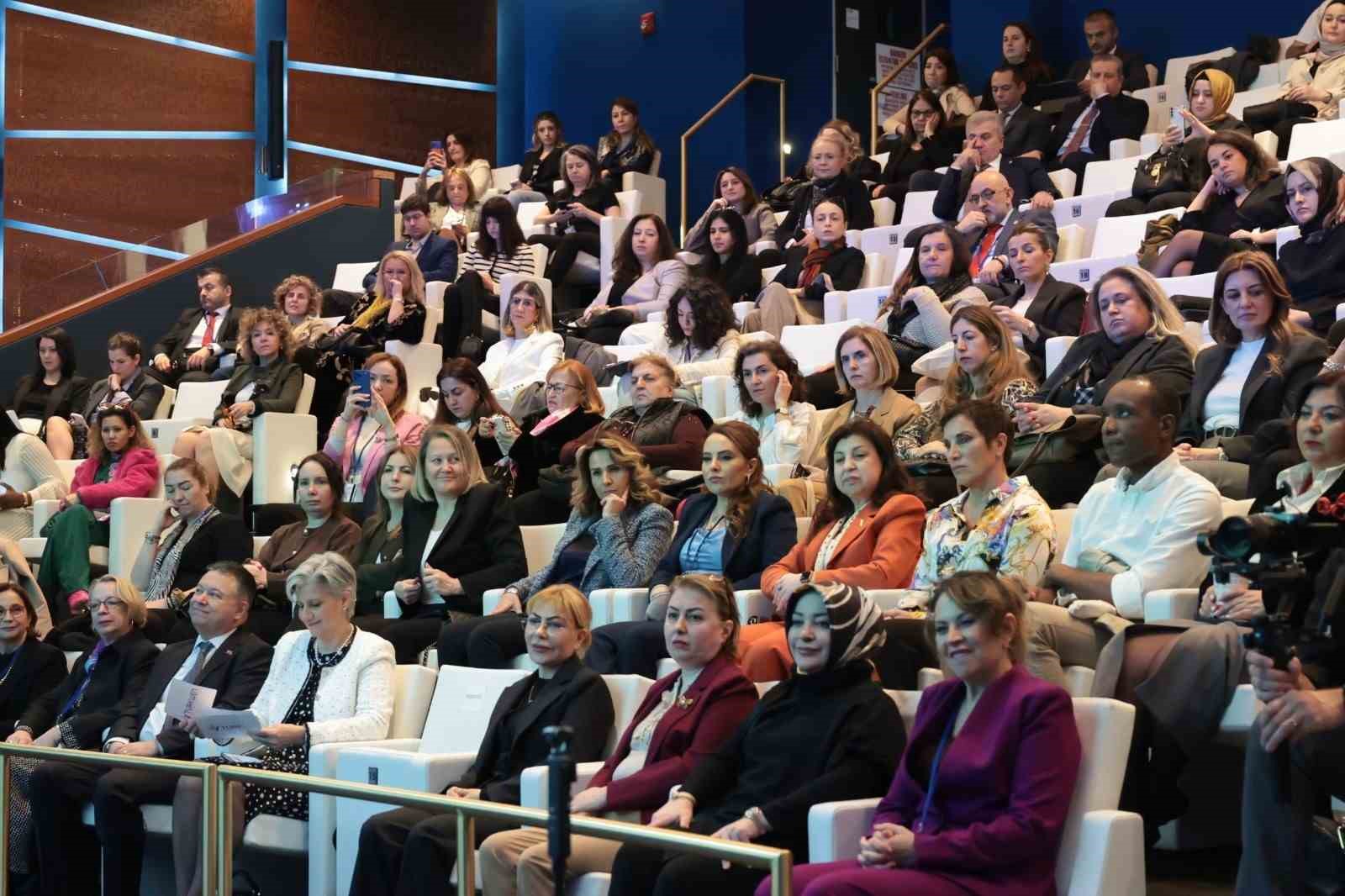 Bakan Göktaş: "Kadın ve erkek için fırsat eşitliğini esas alan iş ve satın alma uygulamalarını güçlendireceğiz" 10 bakan goktas kadin ve erkek icin firsat esitligini esas alan is ve satin alma 8bCtfgu3