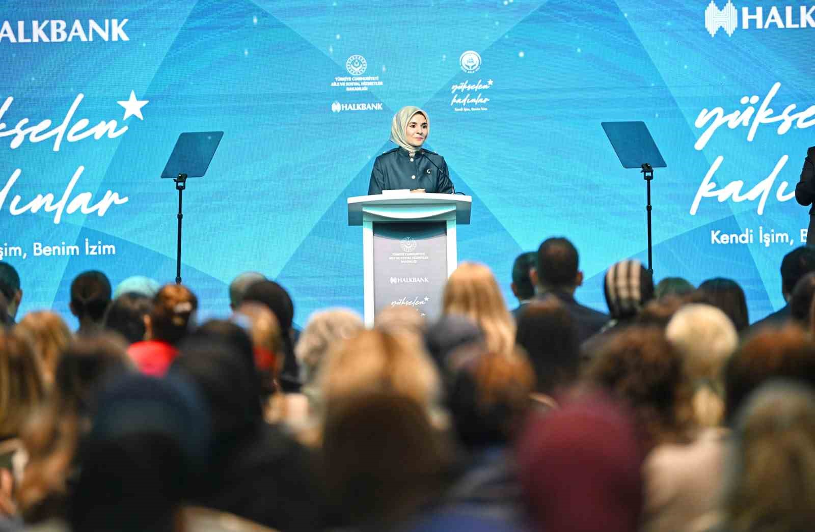 bakan goktas kadinlarimiz kalkinmanin asli faktorudur 0 ItJA3mBy