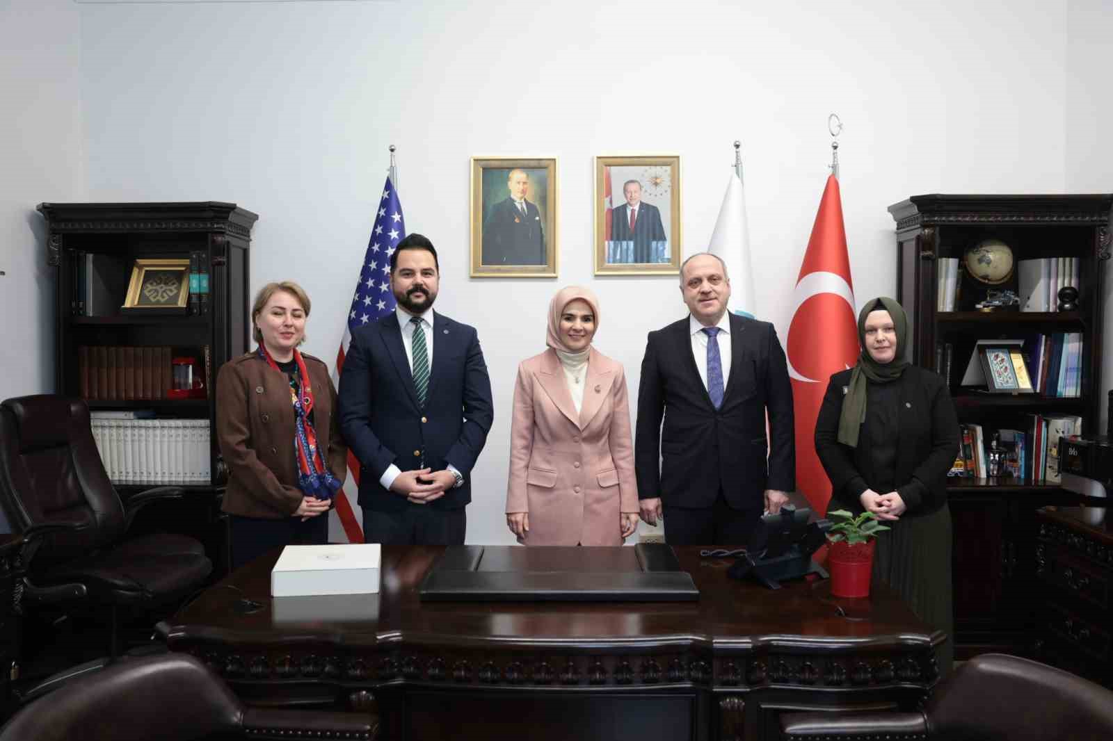 Bakan Göktaş: "Kadınların üretimde, istihdamda ve girişimcilikte daha güçlü şekilde yer aldığı bir Türkiye için çalışmalarımıza kararlılıkla devam edeceğiz" 22 bakan goktas kadinlarin uretimde istihdamda ve girisimcilikte daha guclu sekilde yer aldigi bir turkiye MnLMr8tr