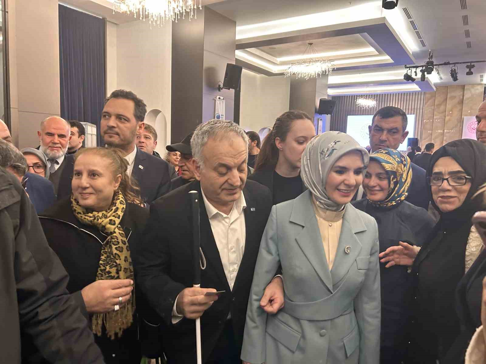bakan goktas kamuda engelli istihdamindaki artisa dikkat cekti 3 ImyKgOAq