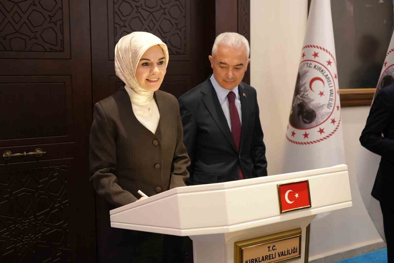 bakan goktas kirklarelinde engelsiz yasam parkinin acilisini yapti 3 DA59iDzv