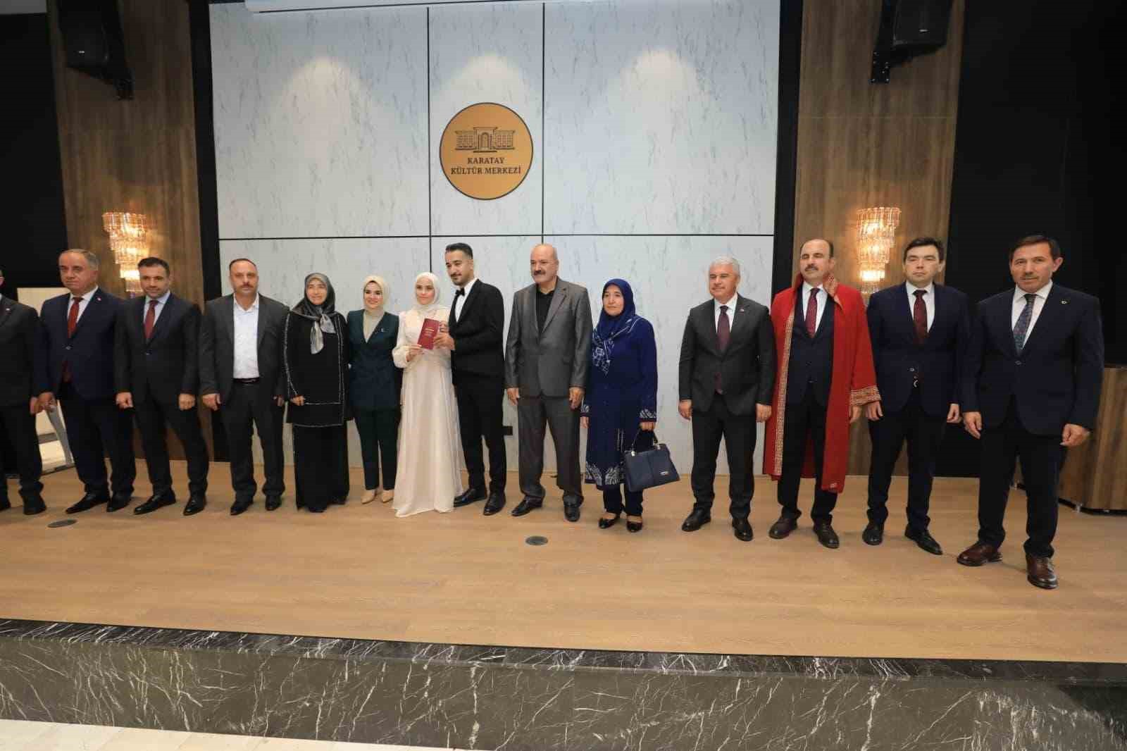 bakan goktas konyada evlilik kredisinden yararlanan ciftin nikah sahidi oldu 4 FNKOXWbj
