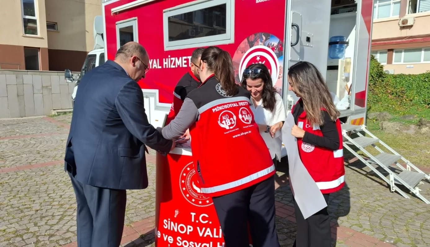 Bakan Göktaş: "Mobil Sosyal Hizmet Merkezlerimizle bu yıl 226 bin 668 vatandaşımıza ulaştık" 6 bakan goktas mobil sosyal hizmet merkezlerimizle bu yil 226 bin 668 vatandasimiza ulastik 2