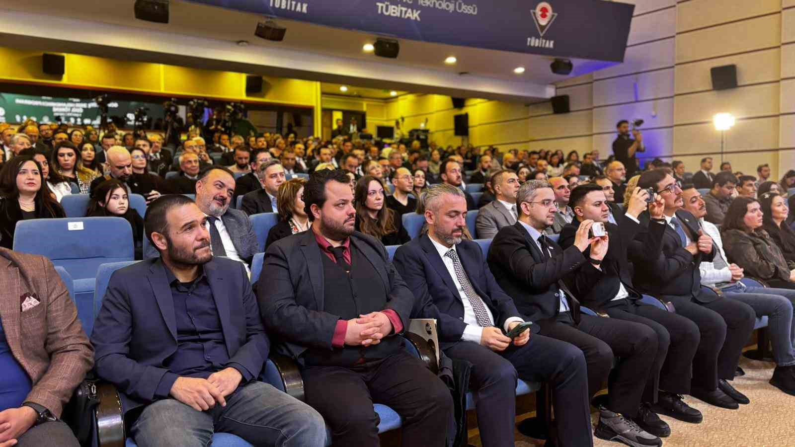 Bakan Göktaş: "Oyunları kapatmak, toptan yasaklamak gibi bir gündemimiz yok" 8 bakan goktas oyunlari kapatmak toptan yasaklamak gibi bir gundemimiz yok 4 guGd87zU