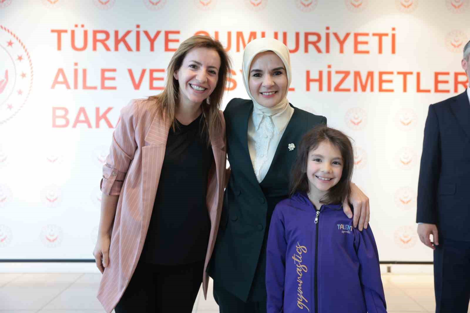 bakan goktas personel ile bayramlasti 5 8PpU1EIw