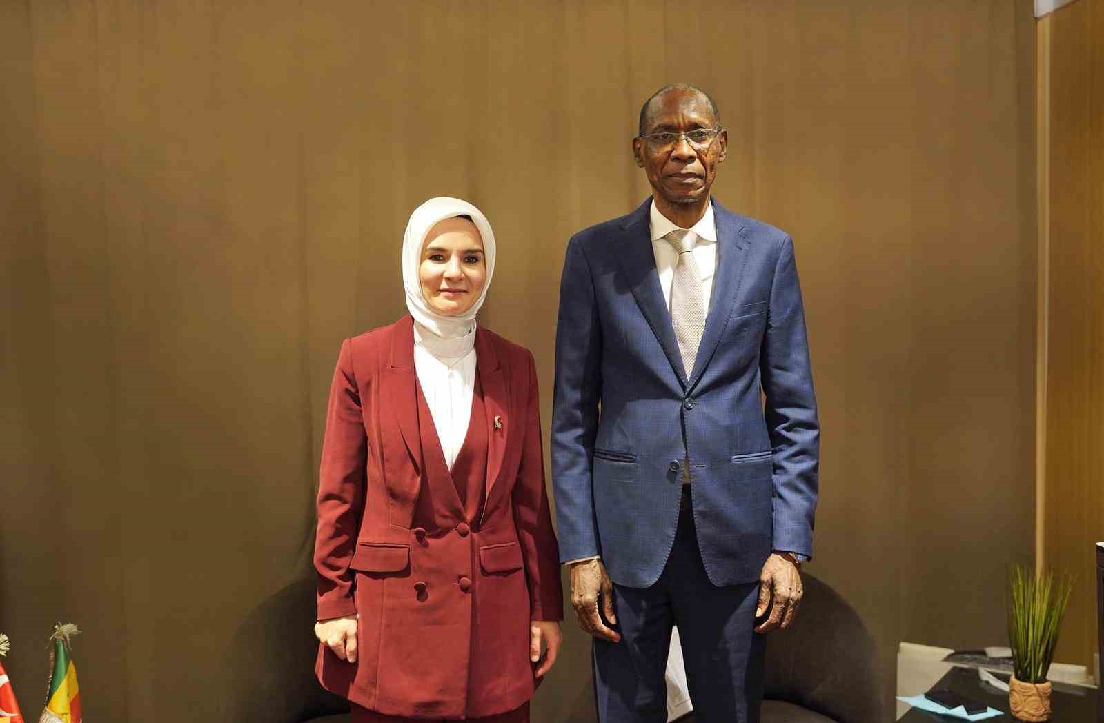 bakan goktas senegalin kalkinma surecine ve insani ihtiyac alanlarina guclu etkin ve surekli bir LRajJEah