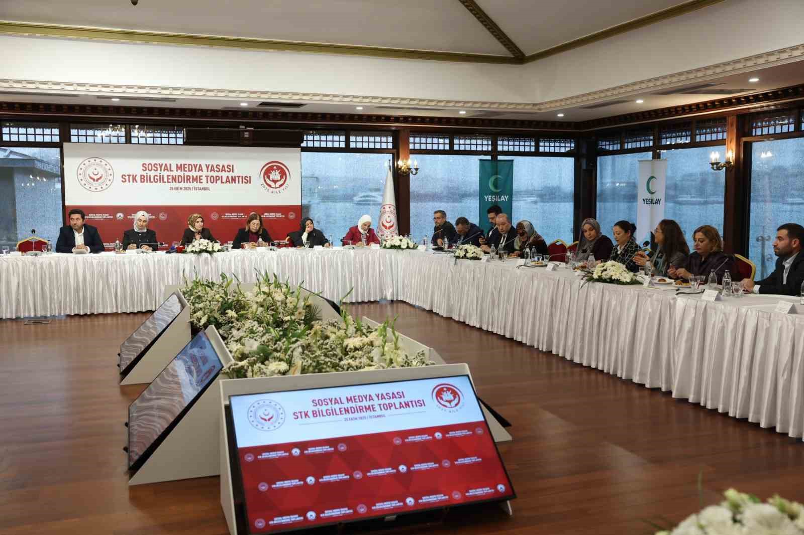bakan goktas sosyal medya duzenlemesi icin stk temsilcileriyle bir araya geldi 1