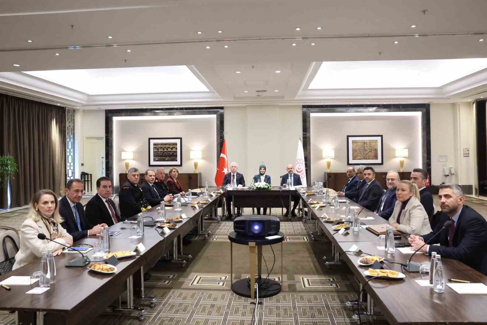 Bakan Göktaş: "Sosyal risk haritalarımızla sahada erken uyarı ve sistematik izleme konusunda yeni bir dönem başlattık" 7 bakan goktas sosyal risk haritalarimizla sahada erken uyari ve sistematik izleme konusunda yeni bir 9rq3jR2X