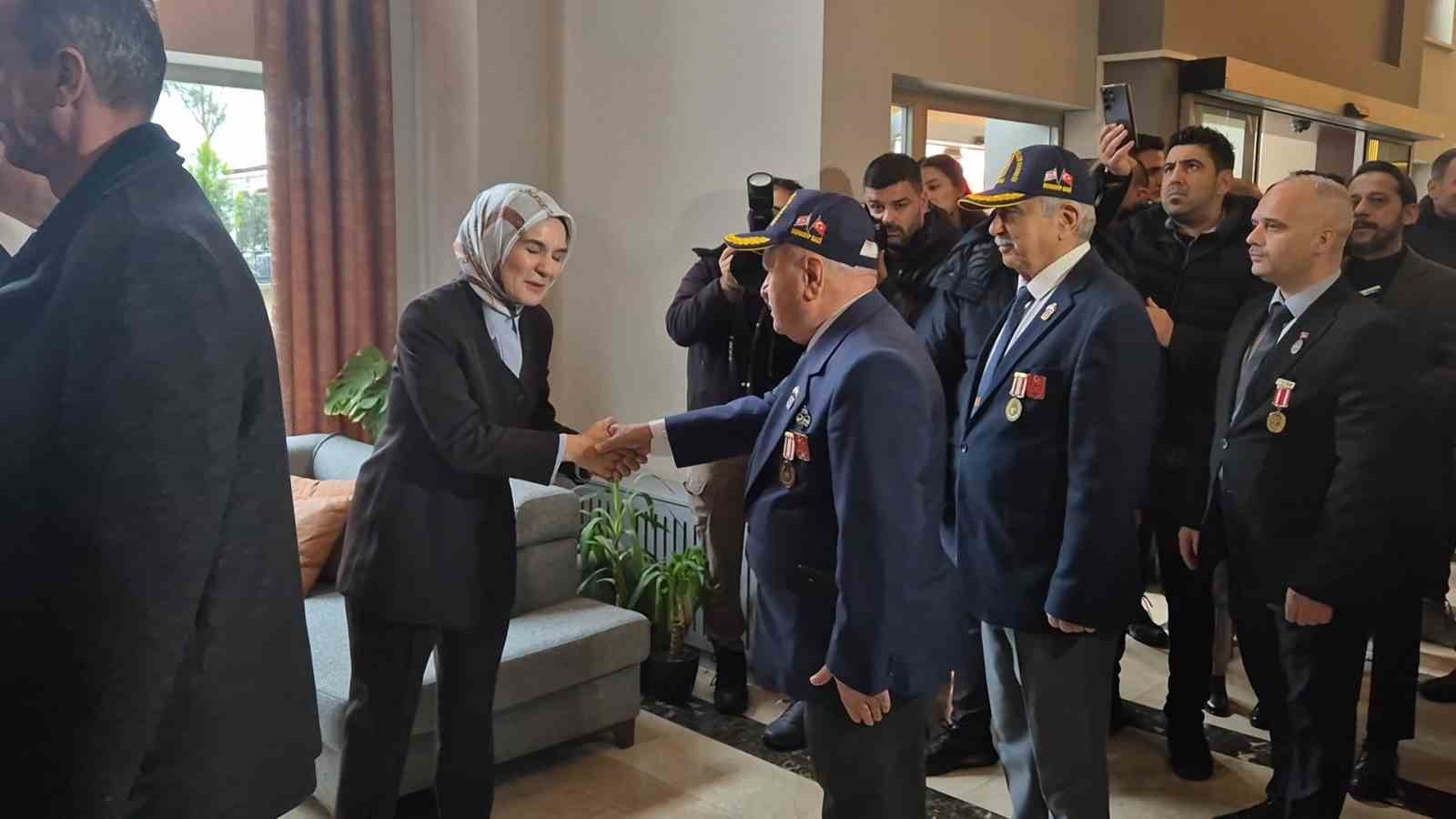bakan goktas tekirdagda bayram programina katildi 0 BVgSGi6F