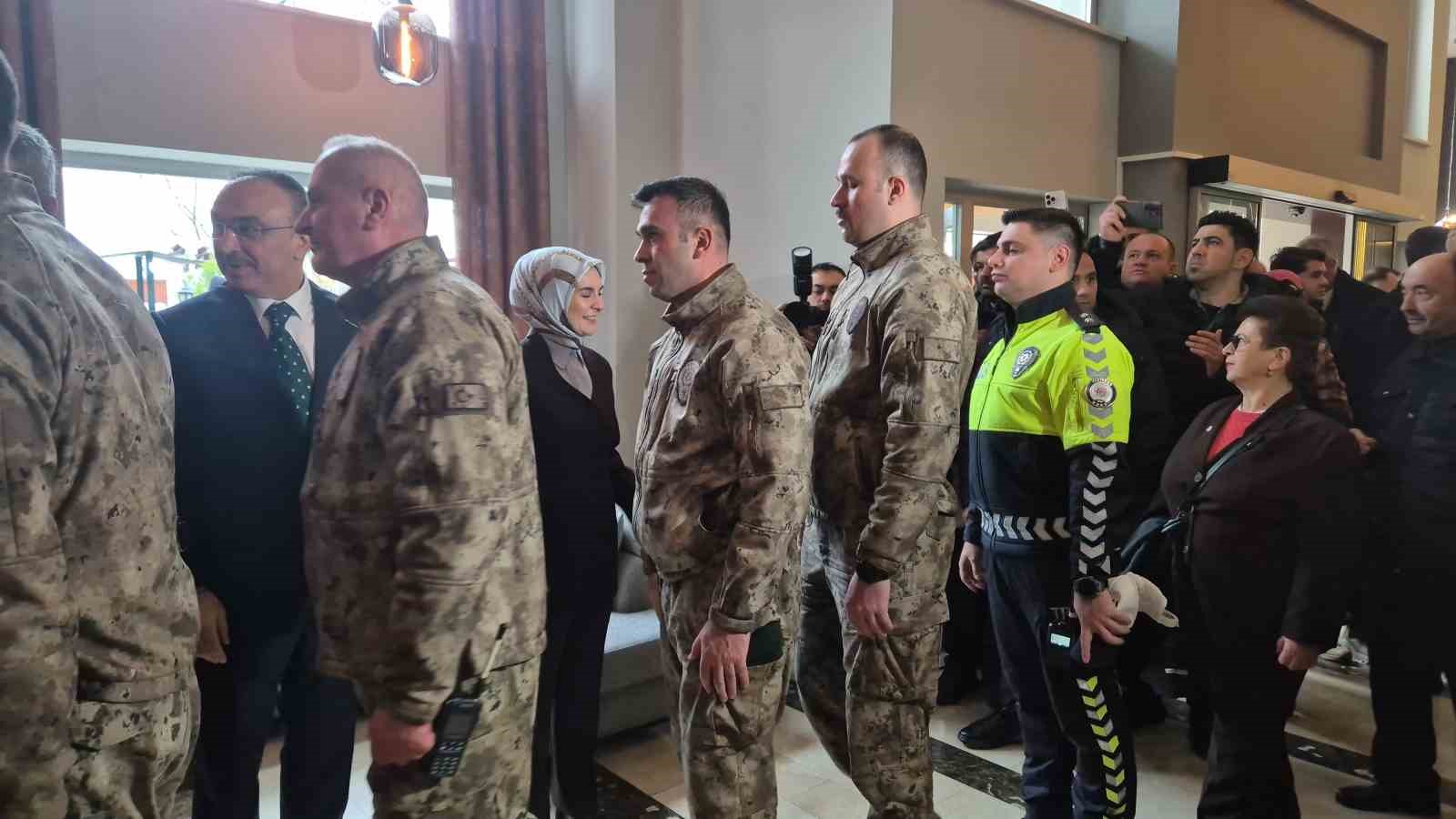 bakan goktas tekirdagda bayram programina katildi 1 6RLlwliA