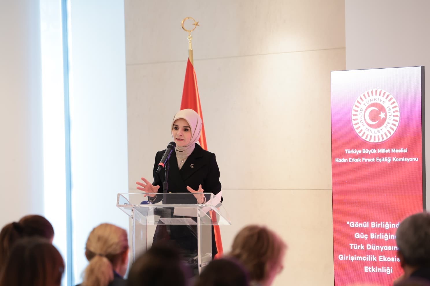 bakan goktas turkiye olarak aileyi koruyan kadinlar ve kiz cocuklari icin guvenligi ve adalete b38OQasp