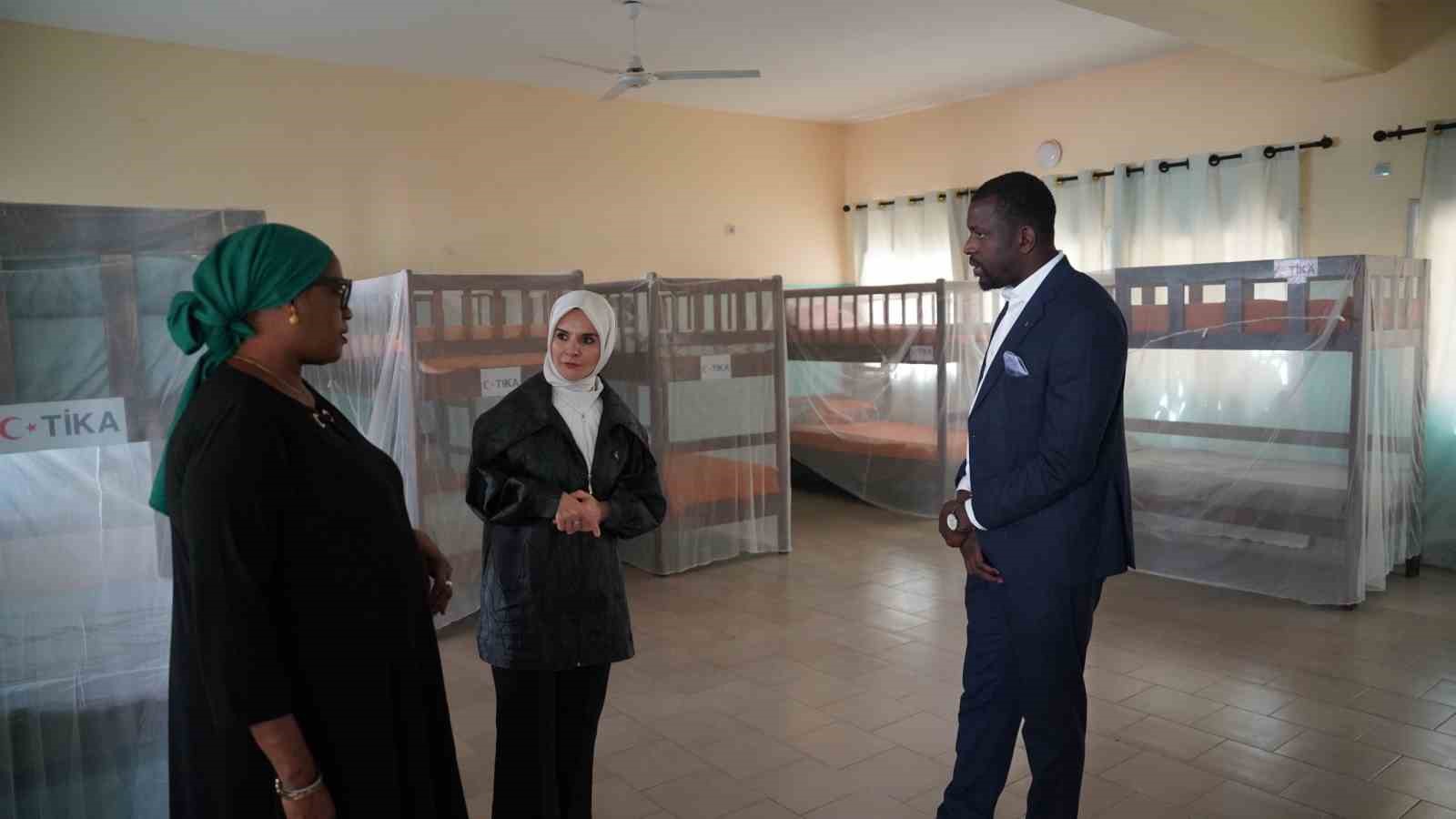 bakan goktas turkiye olarak sosyal hizmetler alanindaki tecrubemizi senegal ile paylasmaya haziriz 3 MEcSOIvK