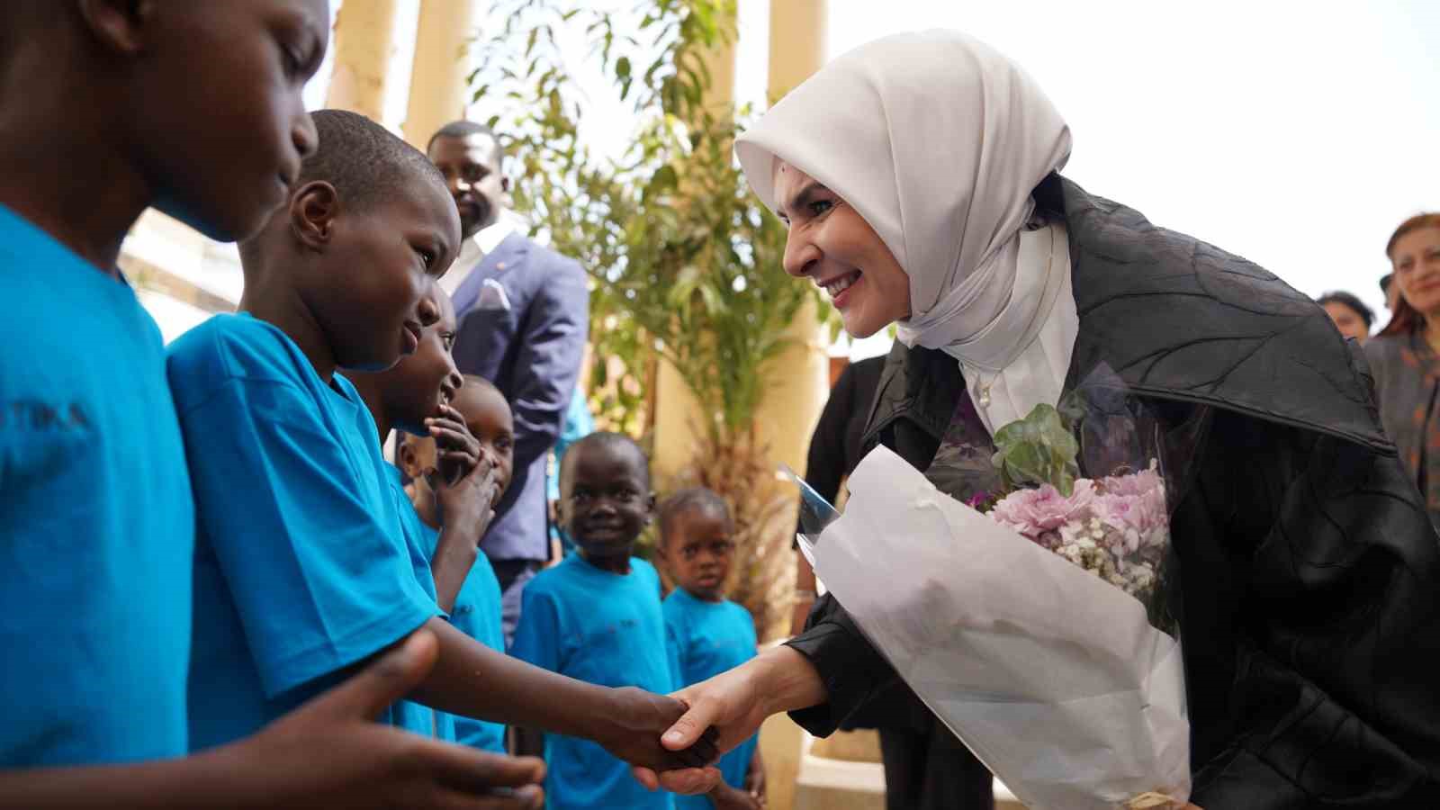 bakan goktas turkiye olarak sosyal hizmetler alanindaki tecrubemizi senegal ile paylasmaya haziriz 4