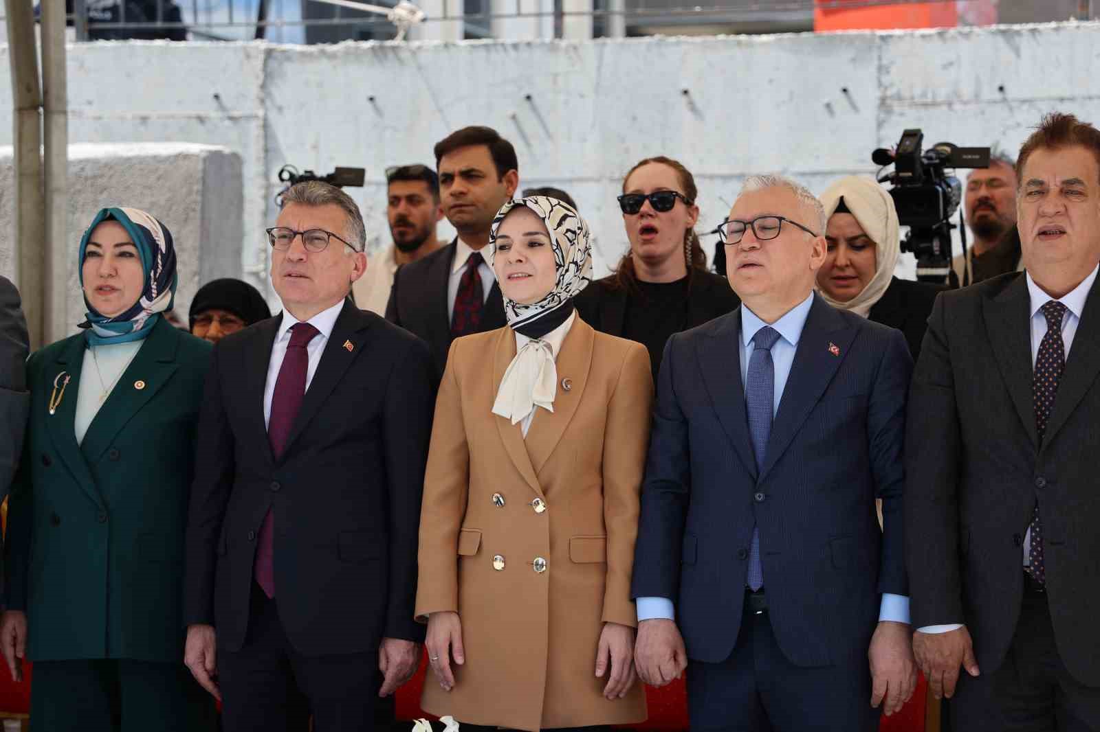 bakan goktas turkiyede 486 kamu ve ozel huzurevinde 30 bin 279 yaslimiz yatili bakim WvuLstjn