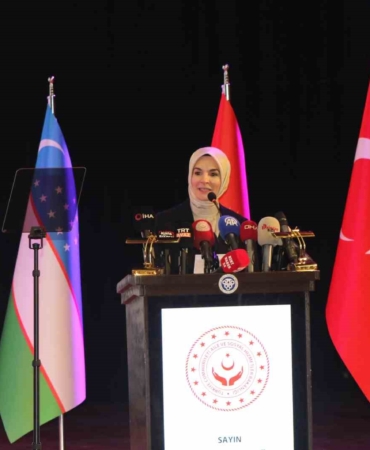 bakan-goktas-turkiyenin-gelecegi-guclu-aile-yapisindan-geciyor-WgSWbcII.jpg