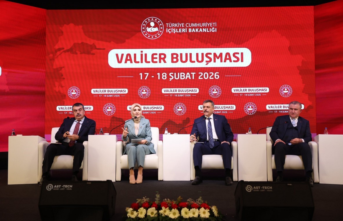 Bakan Göktaş: "Valilerimizle, 86 milyon vatandaşımızın her birine dokunan sosyal hizmet ağımızı güçlendirmek için çalışıyoruz" 5 bakan goktas valilerimizle 86 milyon vatandasimizin her birine dokunan sosyal hizmet agimizi guclendirmek icin JQvAmlO2