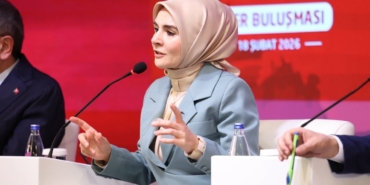bakan-goktas-valilerimizle-86-milyon-vatandasimizin-her-birine-dokunan-sosyal-hizmet-agimizi-guclendirmek-icin-mpVs9lVX.jpg