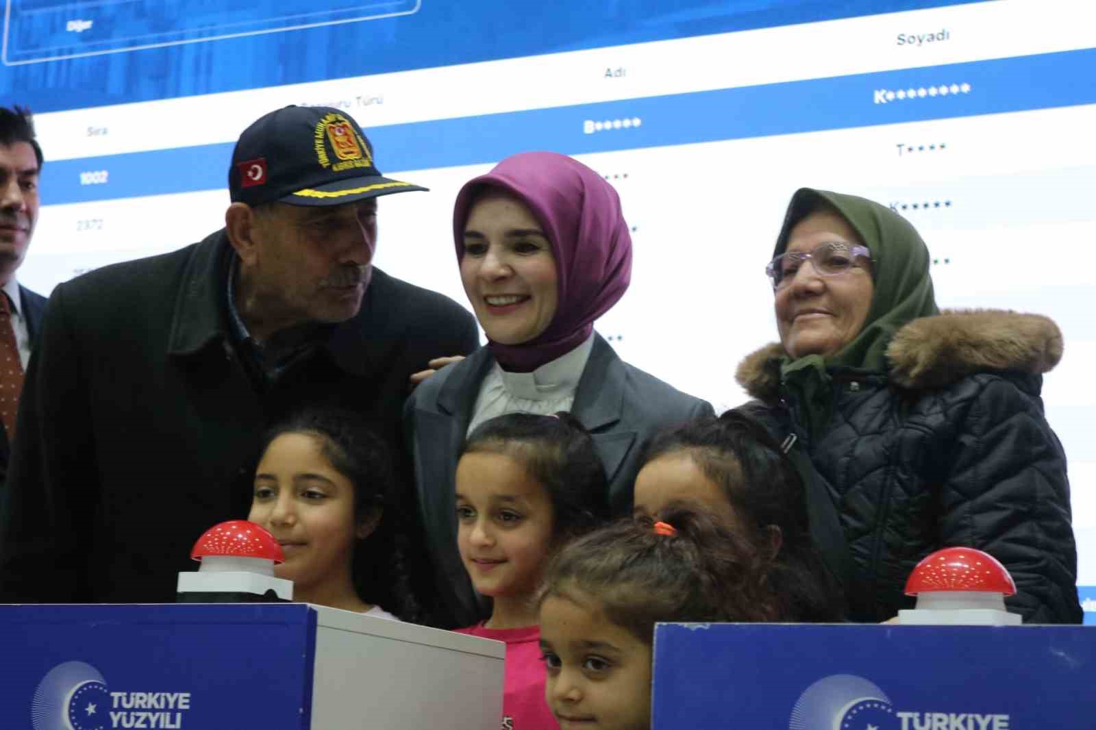 Bakan Göktaş: "Vatandaşlarımızın ev sahibi olma hayalini "Yüzyılın Konut Projesi" ile gerçek kılıyoruz" 5 bakan goktas vatandaslarimizin ev sahibi olma hayalini yuzyilin konut projesi ile gercek kiliyoruz