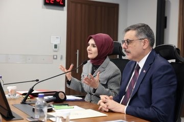 bakan goktas ve bakan ciftci 81 ilin valisi ile cevrimici toplanti yapti 3 i6EK4UAi