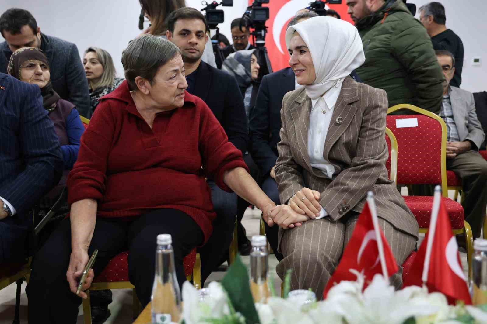 Bakan Göktaş "Yaşlılara yönelik hizmetleri bütüncül bir yaklaşımla sürdürüyoruz" 10 bakan goktas yaslilara yonelik hizmetleri butuncul bir yaklasimla surduruyoruz 6 ItYycswE