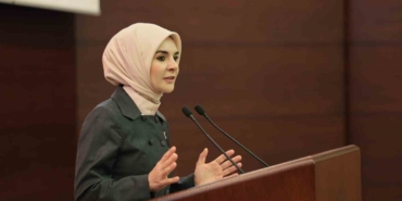 bakan-goktas-yaslilik-alanindaki-calismalarimizi-gelecegin-turkiyesini-hazirlayan-stratejik-bir-politika-alani-olarak-ele-5ZMHR8il.jpg