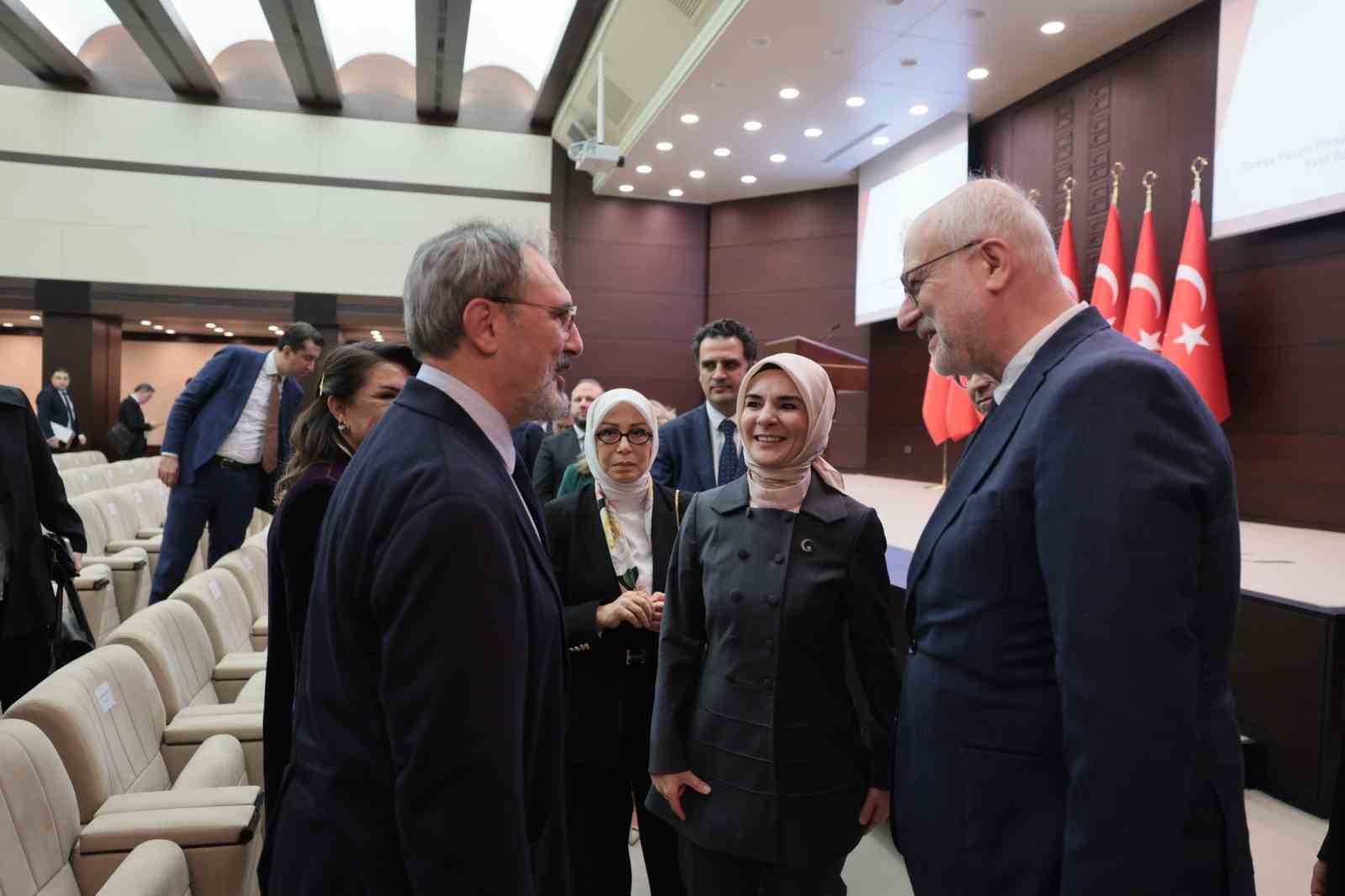 bakan goktas yaslilik alanindaki calismalarimizi gelecegin turkiyesini hazirlayan stratejik bir politika alani olarak ele YWtmDqb7