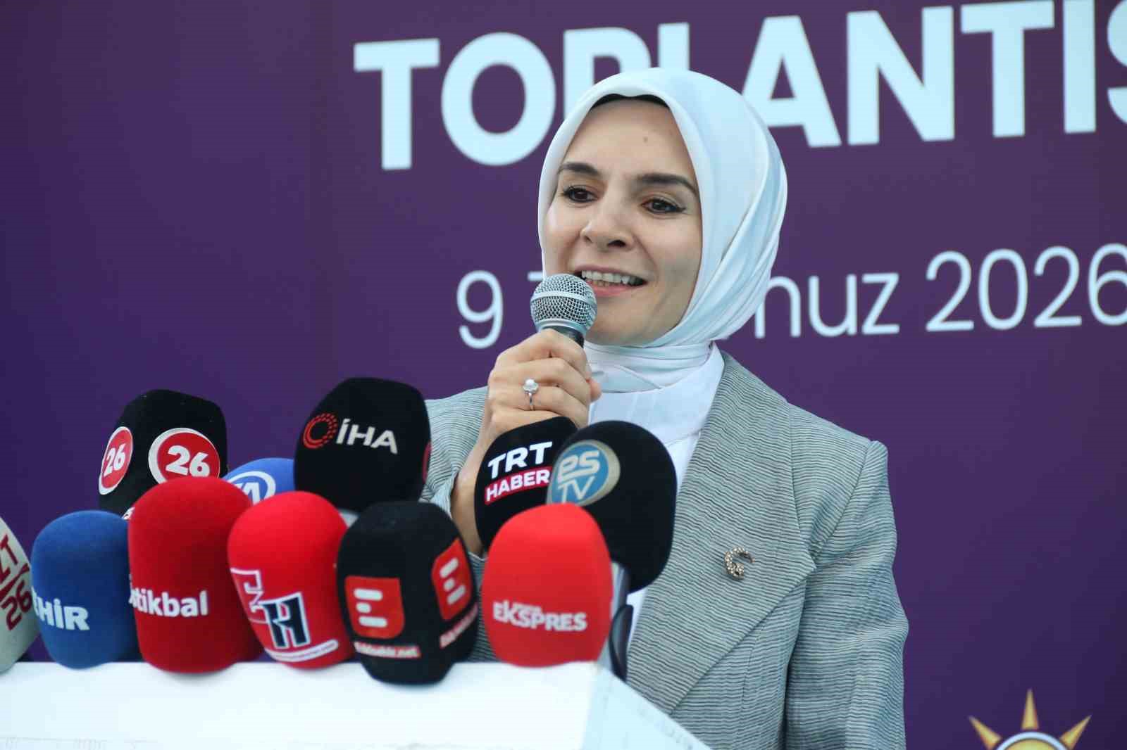 Bakan Göktaş’ın Eskişehir mesaisine damga vuran sevimli misafirler 12 bakan goktasin eskisehir mesaisine damga vuran sevimli misafirler 8