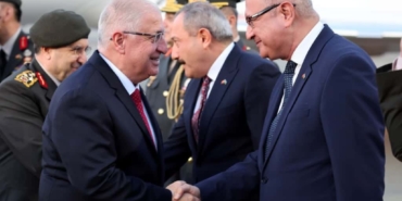 bakan-guler-2-karabag-savasi-zafer-kutlamalarina-katilmak-uzere-azerbaycana-geldi-BuXys7Ws.jpg