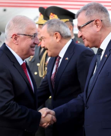 bakan-guler-2-karabag-savasi-zafer-kutlamalarina-katilmak-uzere-azerbaycana-geldi-BuXys7Ws.jpg