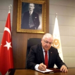 bakan-guler-babalar-karsiliksiz-sevgileriyle-cocuklarinin-sigindigi-guvenli-bir-limandir-hdz4ORZg.jpg
