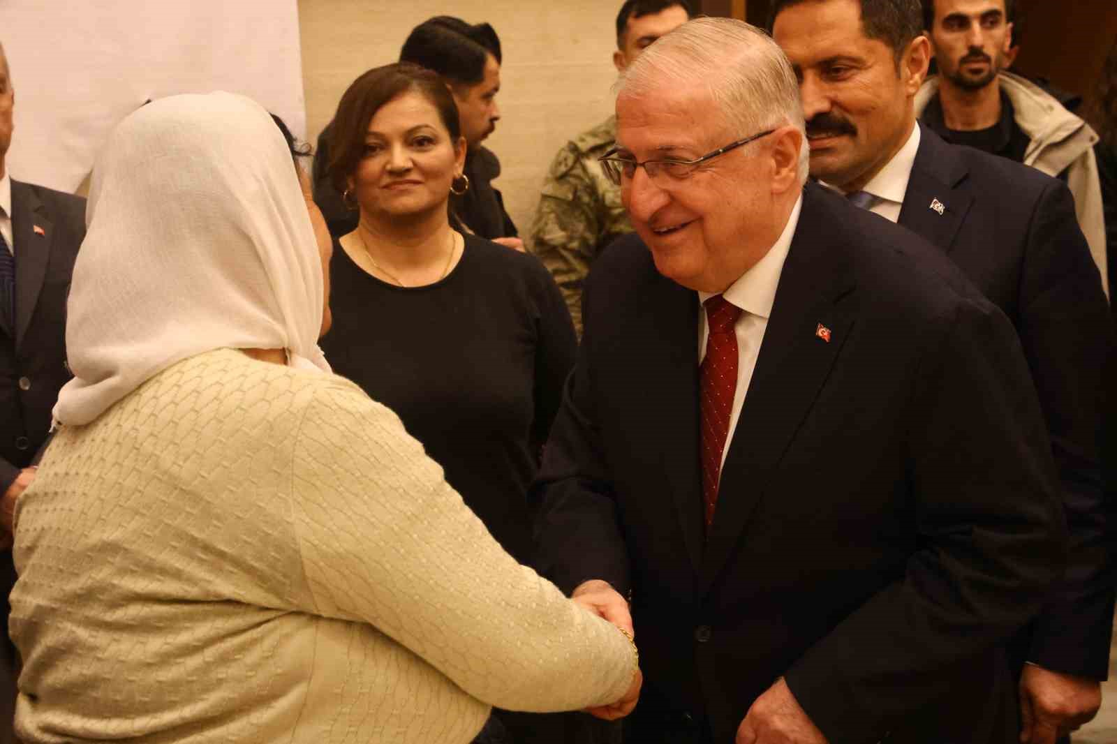bakan guler bu cografyada barisin teminati guvenligin de en saglam dayanaklarindan biri olmaya devam b1lnyS56