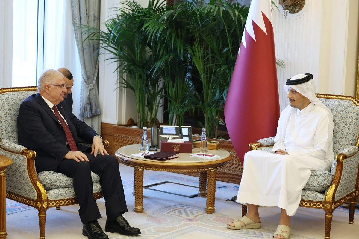bakan guler katar disisleri bakani al thani ile gorustu 1 HOdFj6mt