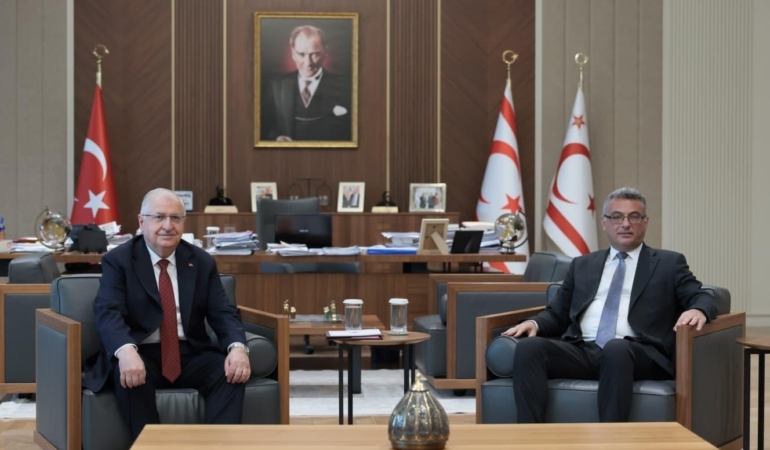 bakan-guler-kktc-cumhurbaskani-erhurman-ile-bir-araya-geldi-uBNZJPLt.jpg