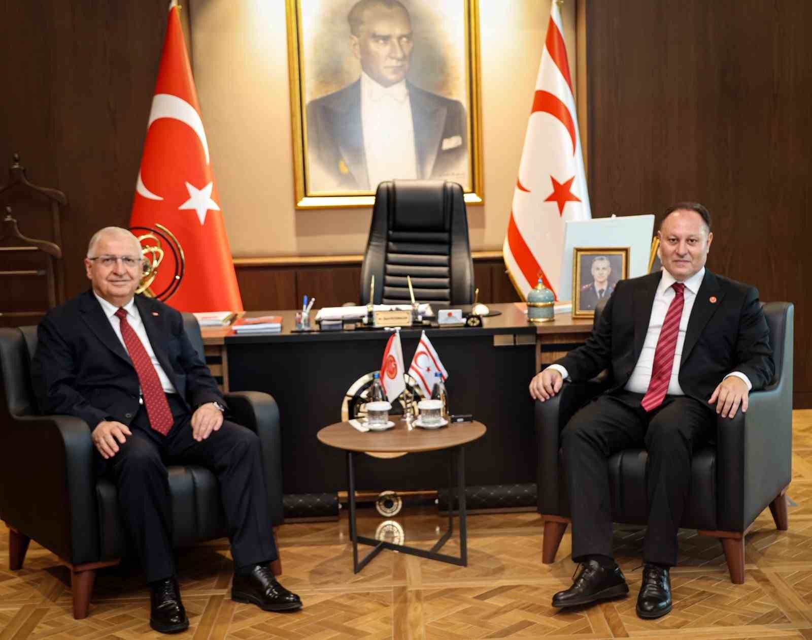 Bakan Güler, KKTC Meclis Başkanı Öztürkler ile görüştü 4 bakan guler kktc meclis baskani ozturkler ile gorustu 0 g5vSucyV