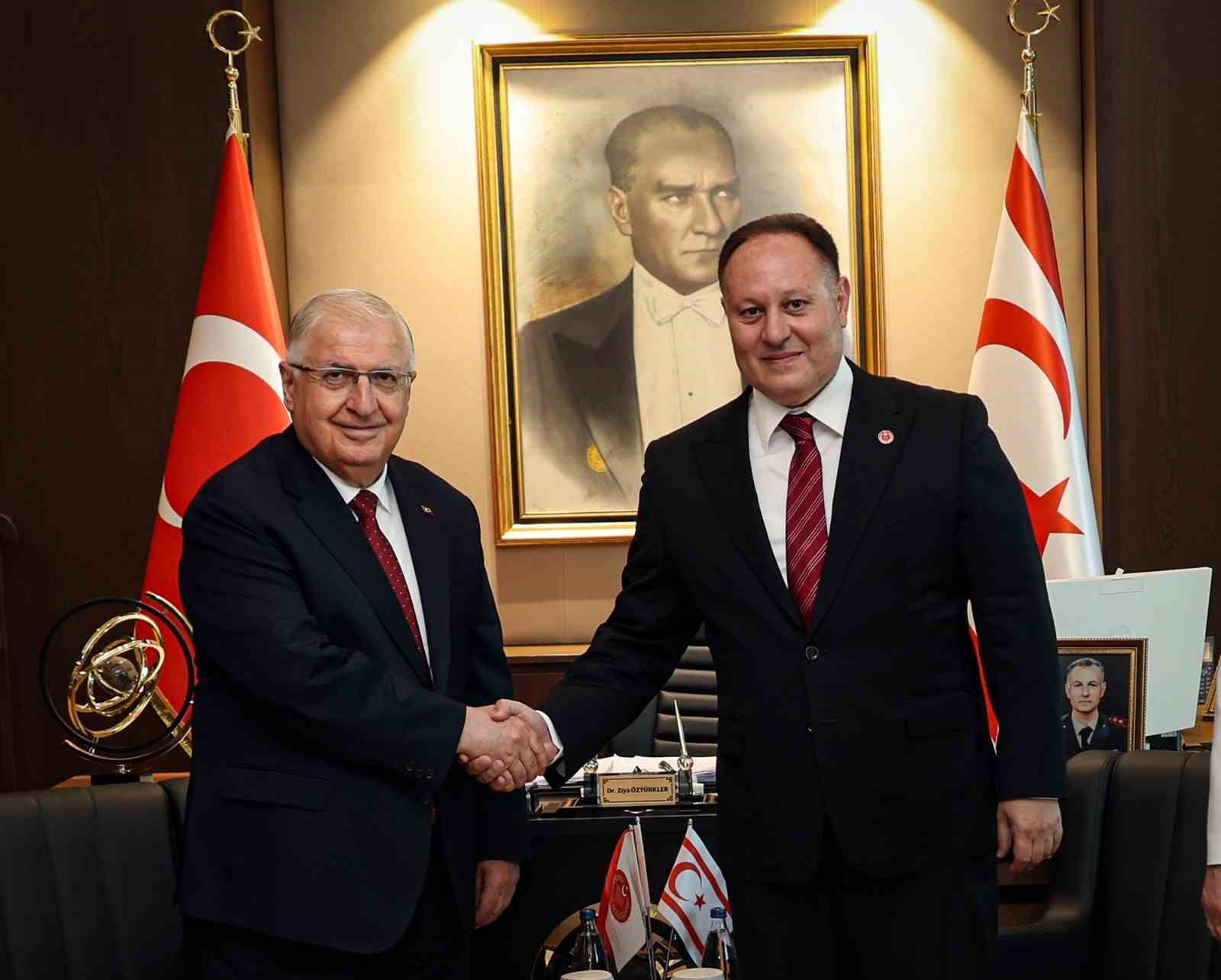 Bakan Güler, KKTC Meclis Başkanı Öztürkler ile görüştü 6 bakan guler kktc meclis baskani ozturkler ile gorustu 2 w87dq9yk