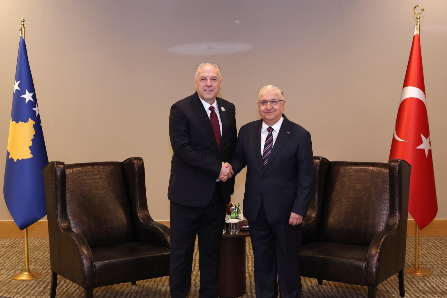 bakan guler kosova basbakan yardimcisi damka ile gorustu 0 YUnZayVl