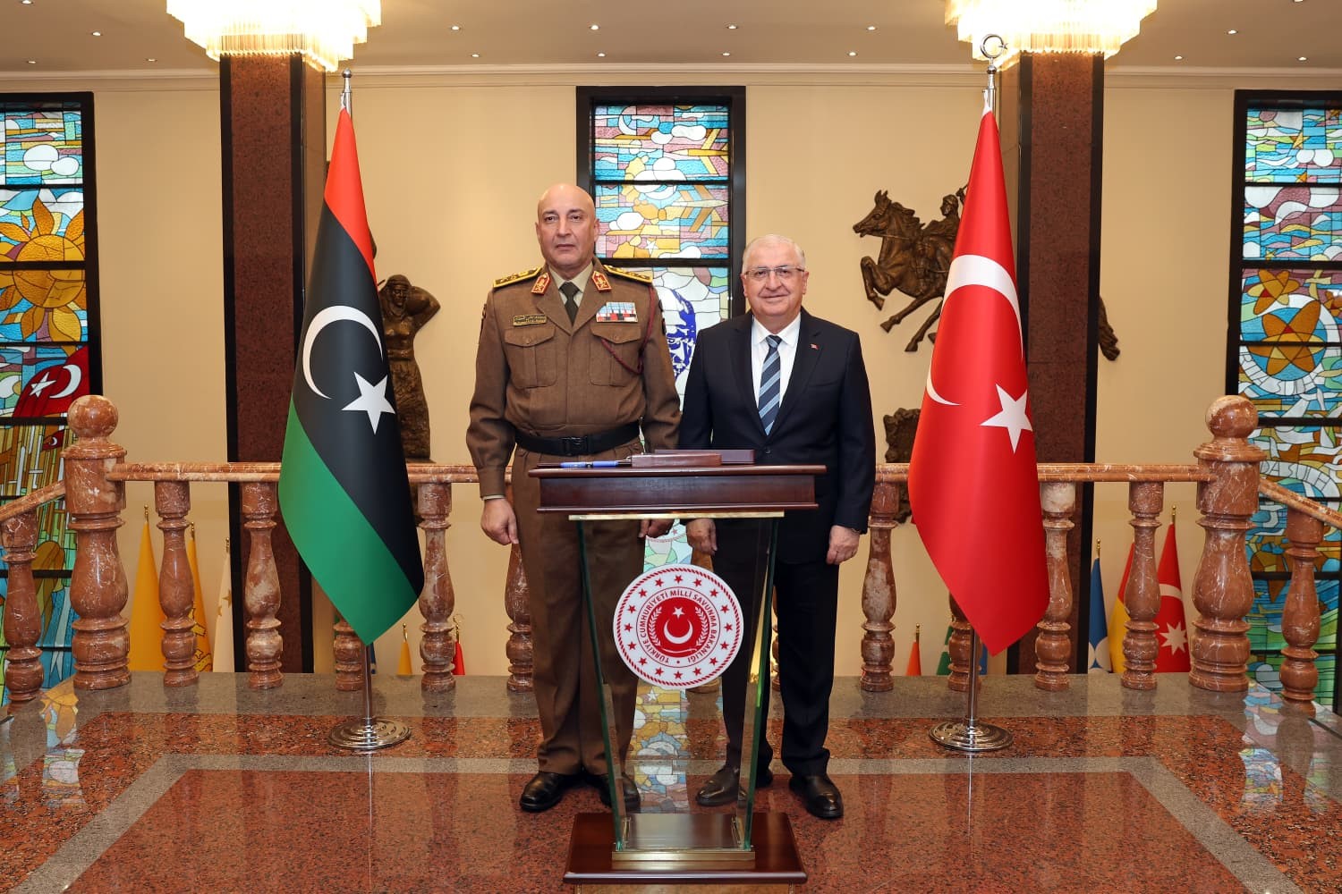 bakan guler libya genelkurmay baskani al haddadi kabul etti 1