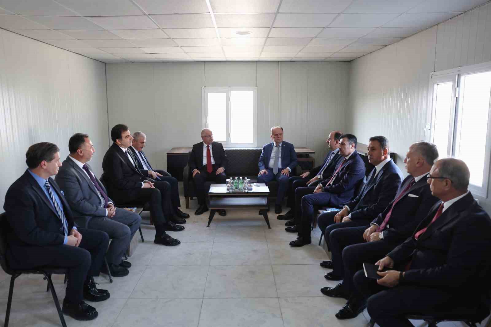 bakan guler savunma sanayisi tedarikci bulusmalari programina katildi 2 7fAgjhDH