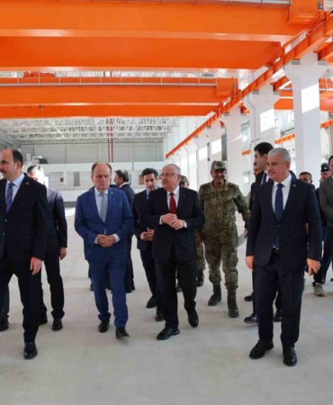 bakan-guler-savunma-sanayisi-tedarikci-bulusmalari-programina-katildi-mICkLwMn.jpg