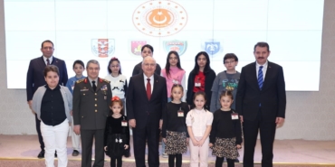 bakan-guler-sehit-ve-gazilerin-cocuklariyla-bir-araya-geldi-ihvJsa2x.jpg