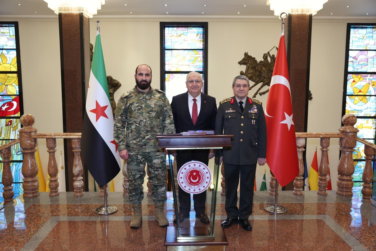 Bakan Güler, Suriye Genelkurmay Başkanı Tümgeneral Nureddin Ali Na’san’ı kabul etti 5 bakan guler suriye genelkurmay baskani tumgeneral nureddin ali nasani kabul etti 1 TrJeLQm2