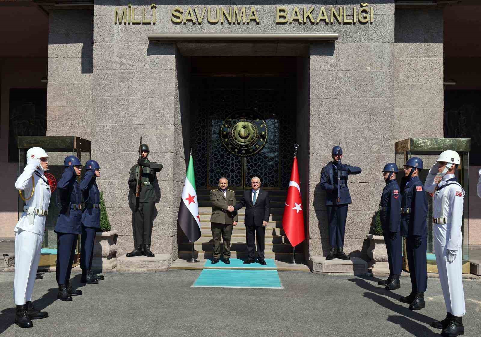 bakan guler suriyeli mevkidasi ebu kasra ile gorustu 2 tdh3VyjC